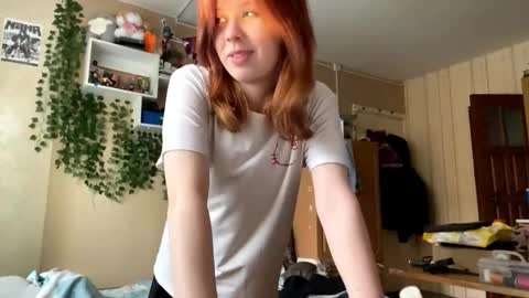 Snapshot of shantaeburleson chatting on October 2, 2025, 7:48 am Kristin online show from October 2, 2025, 7:48 am