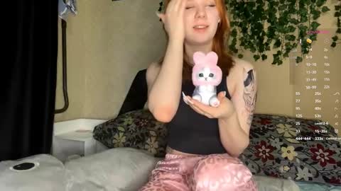 Snapshot of shantaeburleson chatting on November 2, 2025, 4:04 am Kristin online show from November 2, 2025, 4:04 am