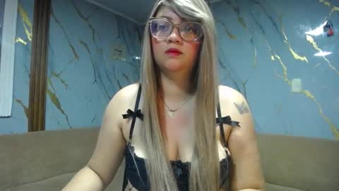 Snapshot of shantal520827 chatting on February 28, 2026, 1:39 am shantal online show from February 28, 2026, 1:39 am