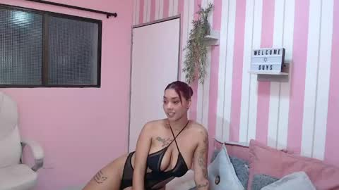 Snapshot of shantal_luw chatting on June 2, 2026, 5:26 pm shantal online show from June 2, 2026, 5:26 pm