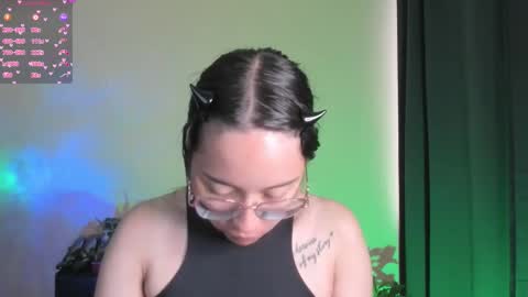 Cat-FOLLOWME and we talk IGshantal cerezo online show from November 21, 2025, 8:40 pm