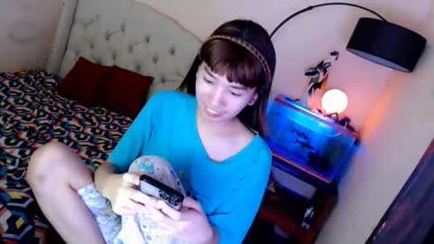 SHANTA FOX  s online show from October 17, 2025, 3:25 pm