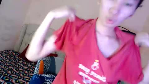 SHANTA FOX  s online show from October 31, 2025, 4:02 am