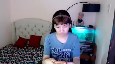 SHANTA FOX  s online show from February 5, 2026, 2:16 am