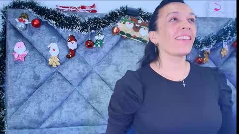 shantey online show from December 19, 2025, 1:51 pm