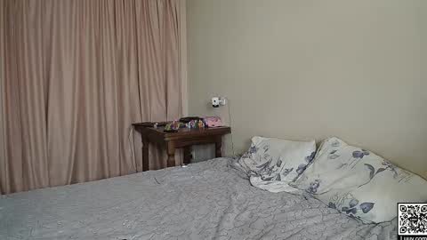 Mikki and Cadence online show from November 29, 2025, 3:04 pm