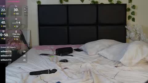 Snapshot of shanty_hugs chatting on January 26, 2025, 9:51 pm shanty_hugs online show from January 26, 2025, 9:51 pm