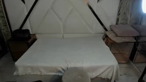 Shara Oz online show from February 14, 2026, 3:14 am