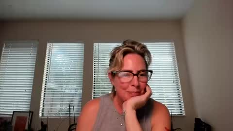 Sharkgirl online show from December 9, 2024, 10:41 pm