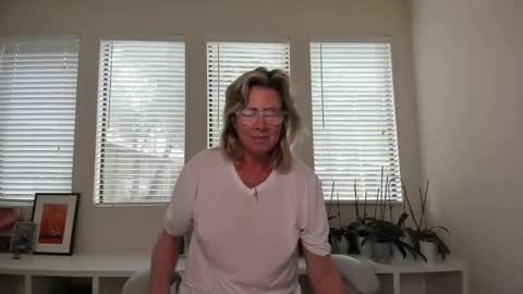 Sharkgirl online show from December 29, 2024, 4:51 pm