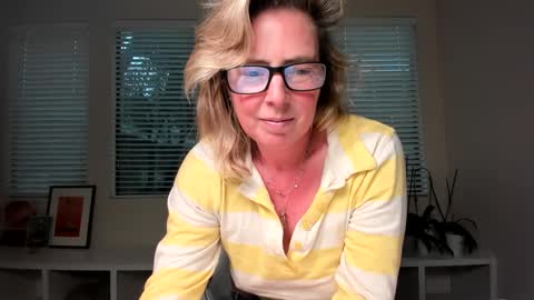 Sharkgirl online show from January 9, 2025, 11:02 pm