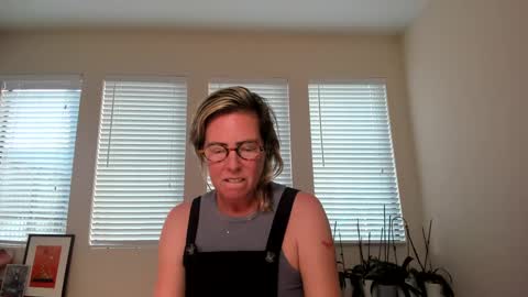 Sharkgirl online show from February 2, 2025, 11:11 pm