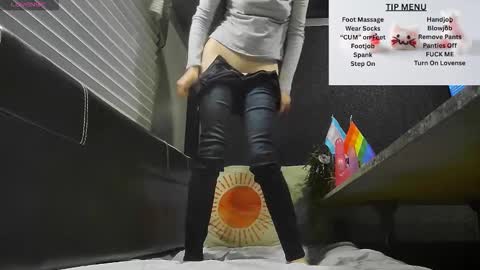 sharkysimon online show from November 11, 2025, 3:39 am