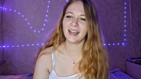 Snapshot of sharlalaskin chatting on October 21, 2025, 6:58 am Annie online show from October 21, 2025, 6:58 am