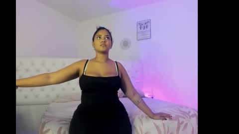 Sharlot online show from November 28, 2025, 12:19 pm