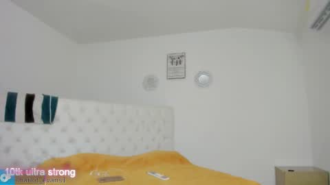 Sharlot online show from December 18, 2025, 12:00 pm