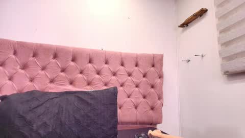 Snapshot of sharlott_kiss chatting on January 23, 2025, 11:58 am Sharlott online show from January 23, 2025, 11:58 am