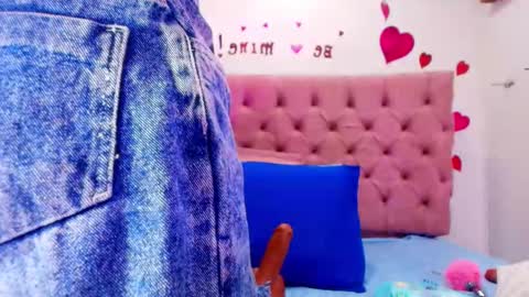 Snapshot of sharlott_kiss chatting on March 12, 2025, 11:53 am Sharlott online show from March 12, 2025, 11:53 am