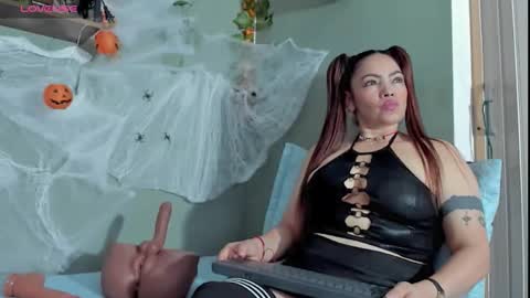 Sharlott online show from October 28, 2025, 7:49 pm