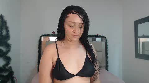 Sara online show from December 28, 2024, 3:37 pm