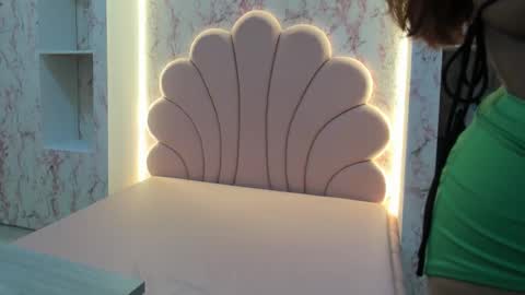 Sharon Curvvy online show from September 27, 2025, 3:55 am