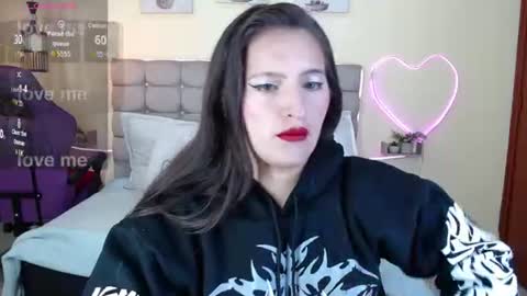 ESTEFI  online show from June 20, 2026, 7:16 pm