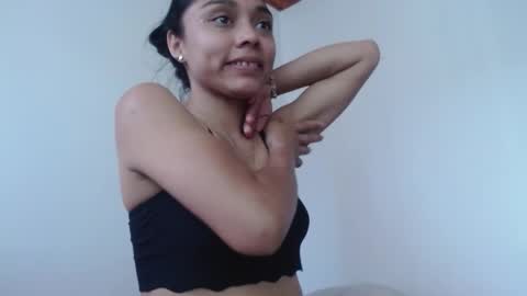 sharon_sexy__ online show from October 31, 2025, 7:37 pm