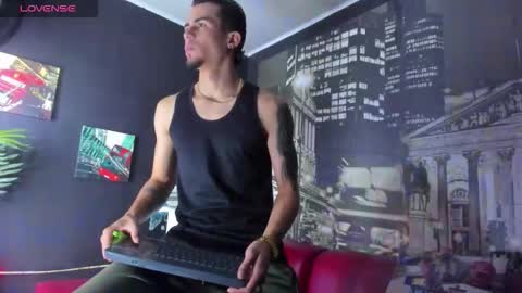 Sharon  Tyga online show from November 13, 2025, 2:38 pm