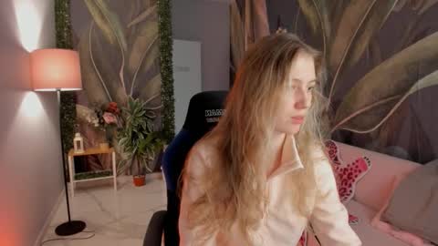 Sharon online show from December 14, 2025, 11:48 am