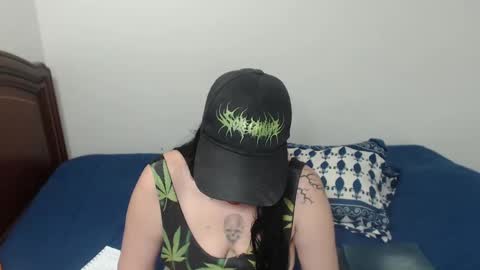 Snapshot of sharoonnn34 chatting on January 16, 2025, 6:48 pm SHAROON online show from January 16, 2025, 6:48 pm