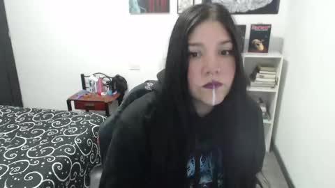 Snapshot of sharoonnn34 chatting on March 5, 2025, 12:05 am SHAROON online show from March 5, 2025, 12:05 am