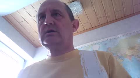 Snapshot of sharpshoder chatting on April 19, 2026, 10:25 am Peter online show from April 19, 2026, 10:25 am