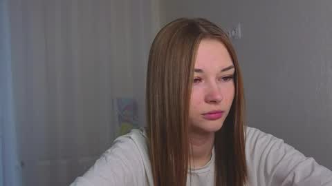 Miroslava online show from October 7, 2025, 2:20 am