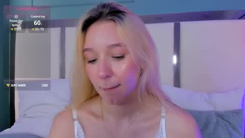 Shantall online show from February 25, 2025, 8:41 pm