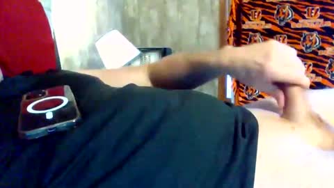 shaun_hatcher31 online show from May 13, 2026, 1:41 pm