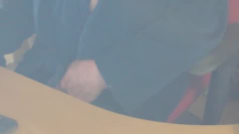 Snapshot of shaved164 chatting on February 9, 2025, 11:14 am Frans online show from February 9, 2025, 11:14 am