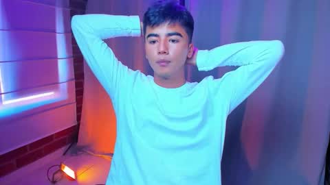 Snapshot of shawn__sanderson chatting on December 17, 2025, 1:06 pm Shawn online show from December 17, 2025, 1:06 pm