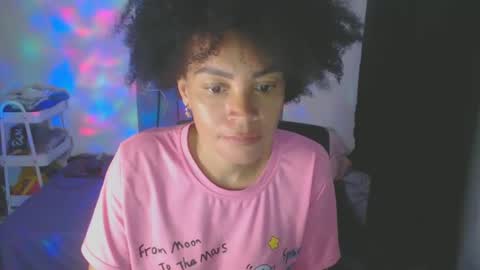 Shayna online show from February 4, 2025, 12:11 pm