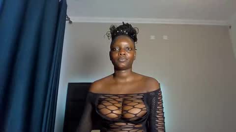 Snapshot of shayne_akinyi chatting on October 13, 2025, 6:24 am Shayne online show from October 13, 2025, 6:24 am