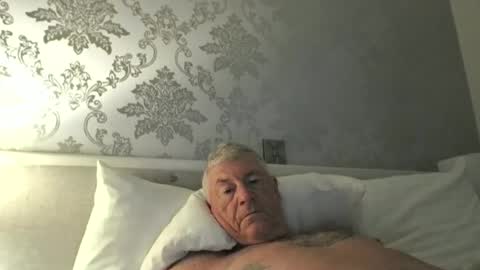 she52 online show from June 7, 2026, 5:22 am