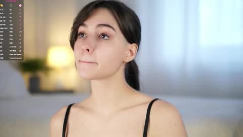 Tessa online show from November 3, 2025, 2:35 am