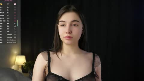 Tessa online show from April 17, 2026, 2:36 am