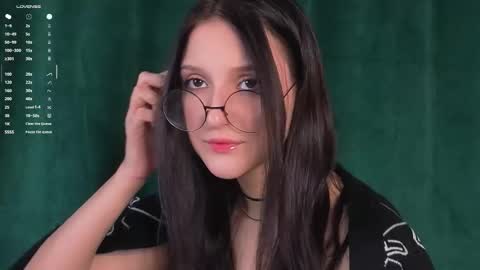 sheenagear online show from November 3, 2025, 1:12 pm