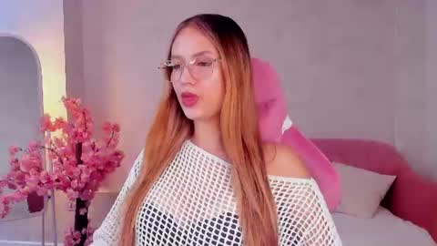 Snapshot of shei1a_shy chatting on June 27, 2026, 9:14 am Amely online show from June 27, 2026, 9:14 am