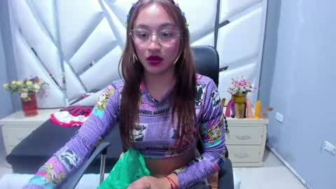 Snapshot of sheilly_anal chatting on February 20, 2025, 1:57 am sheilly_anal online show from February 20, 2025, 1:57 am