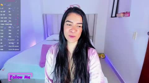 Danna   online show from October 8, 2025, 3:48 am