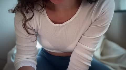 Snapshot of shelby_winters chatting on September 14, 2025, 12:04 pm Shelby Winters online show from September 14, 2025, 12:04 pm