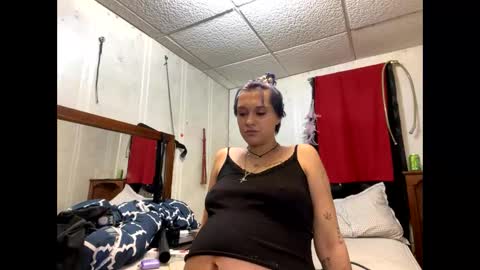 Snapshot of shelbybaby01 chatting on December 31, 2024, 6:16 am Shelby holes online show from December 31, 2024, 6:16 am