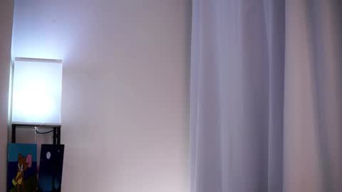 Lina online show from March 3, 2026, 1:28 pm