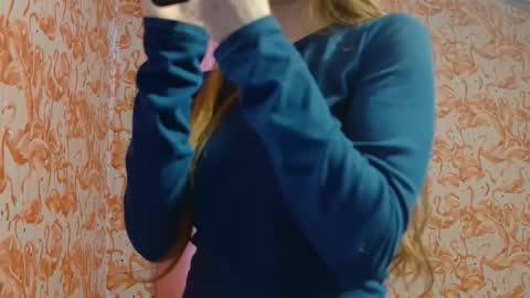 Erika online show from February 21, 2026, 7:26 pm